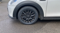 MINI Cooper 1.5 C Classic 5dr Auto Petrol Hatchback